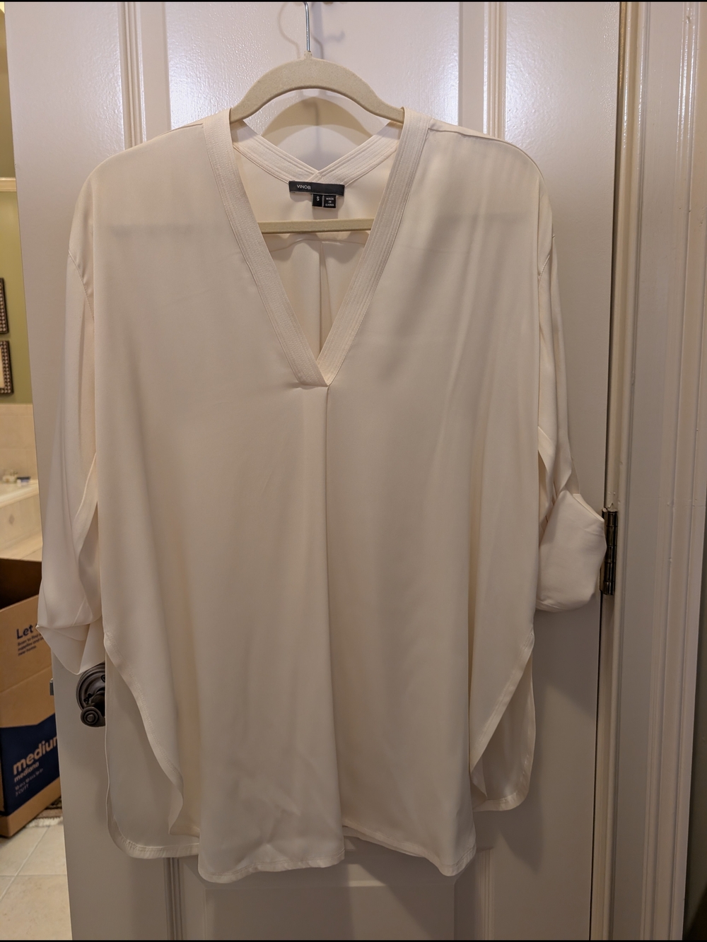 Vince Silk White V-Neck Long Sleeve Blouse
